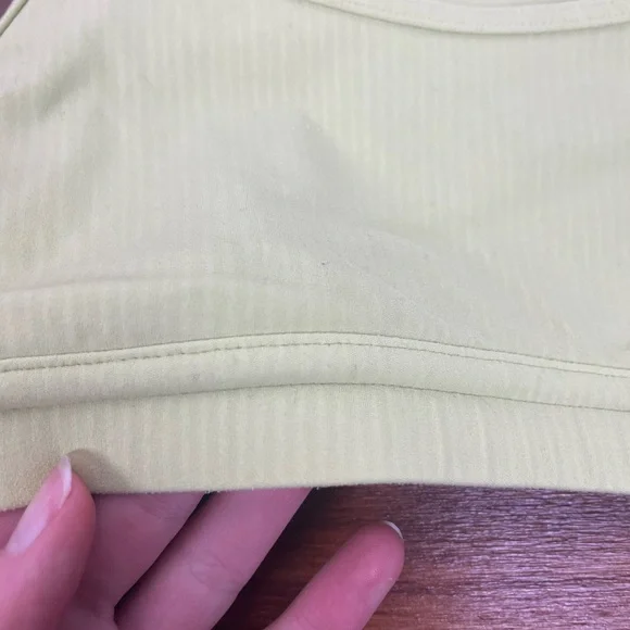 Lululemon Love to Layer Yellow Sports Bra Size 2 Women’s GUC - Picture 14 of 15